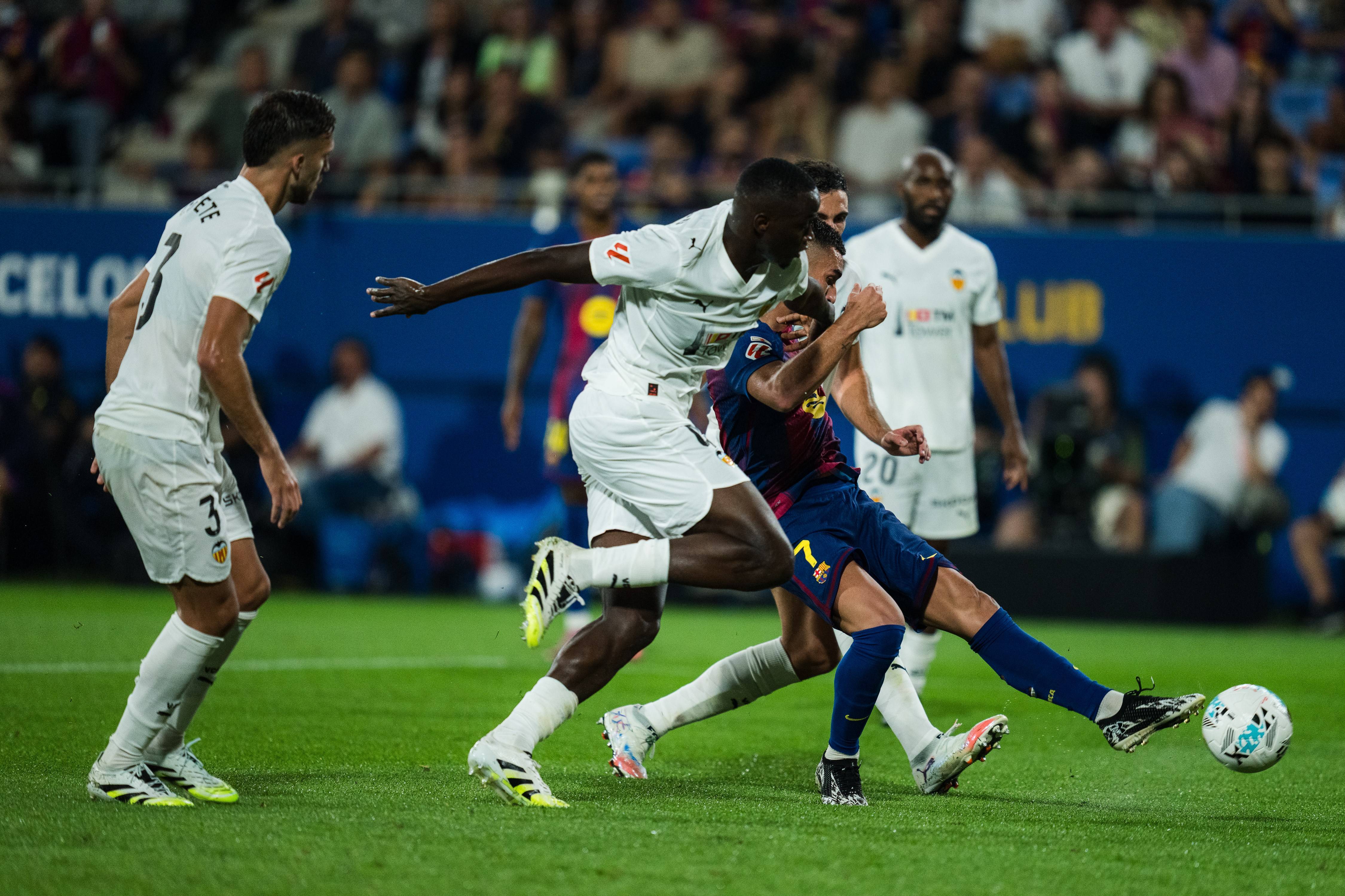 c7c7.app-欧洲国家级足球赛事再次掀起激烈角逐，西班牙遭遇尴尬的简单介绍