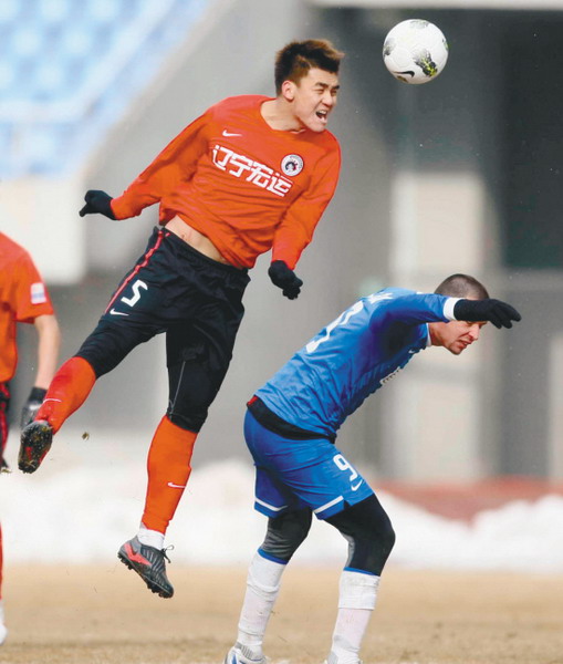 c7c7.app-包含辽宁宏运客场大胜河南建业，保级前景一片明朗的词条